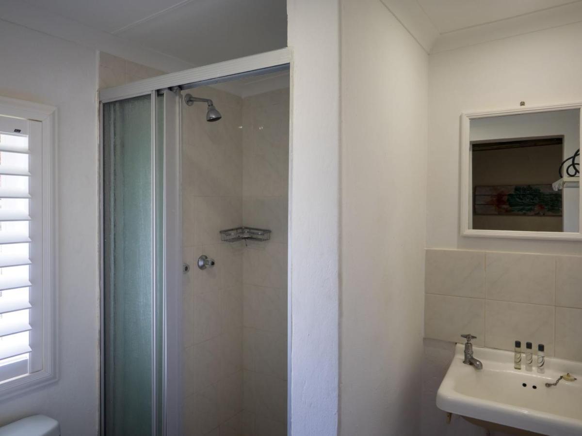 Fouriesburg Country Inn Экстерьер фото